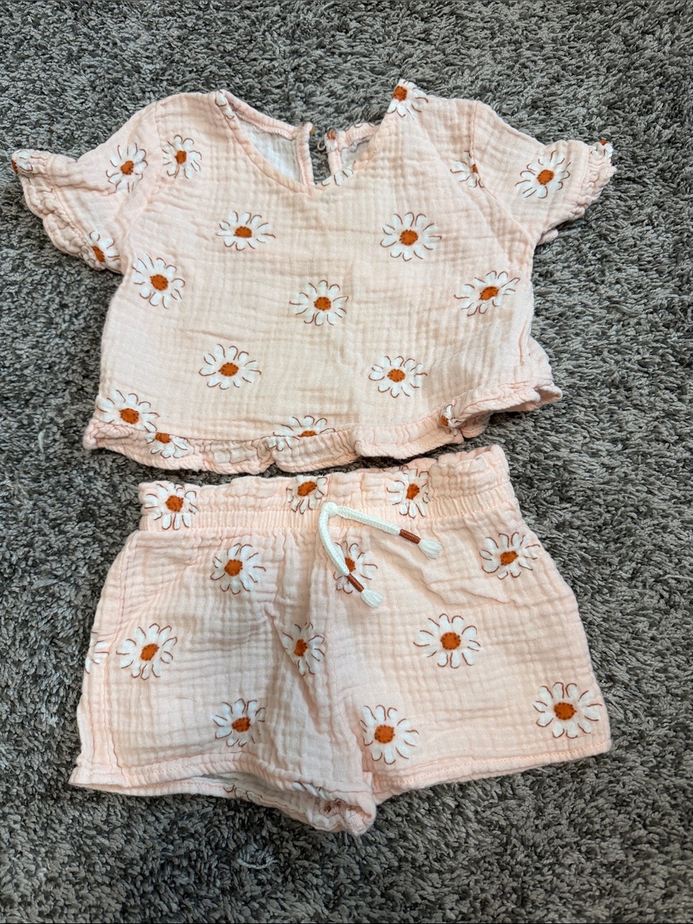 Girls Pink Daisy Two-Piece Pajama Set